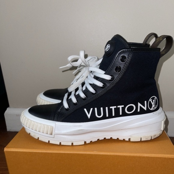 Louis Vuitton Squad Sneaker Boot, Size 39 - Picture 2 of 8